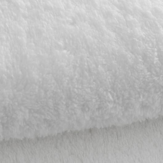 Light volume lash package at Elements Salon & Lash Co in Mansfield, OH